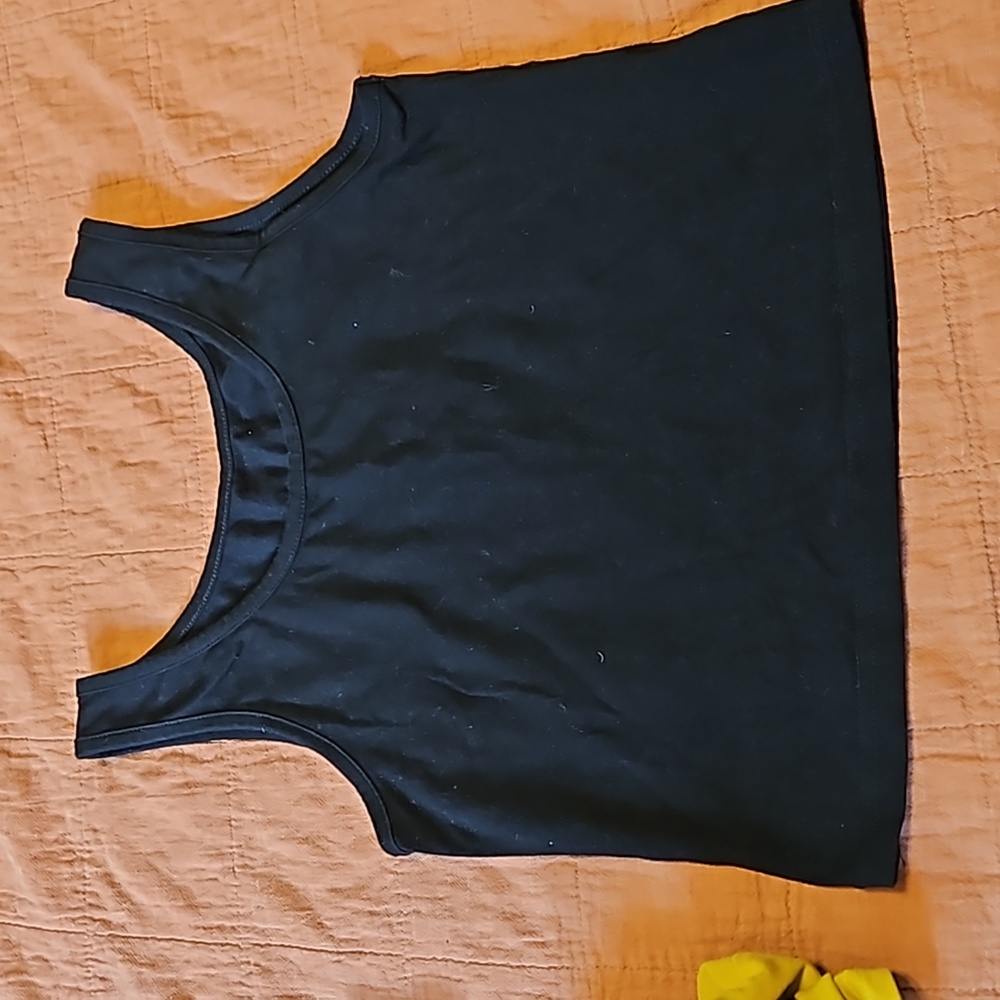 3 crop tops - Picture 6 of 11